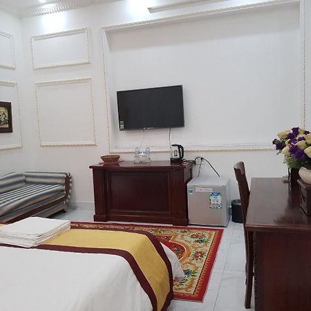 Kim Cuong - Hotel Near Tan Son Nhat Airport โฮจิมินห์ซิตี้ ภายนอก รูปภาพ