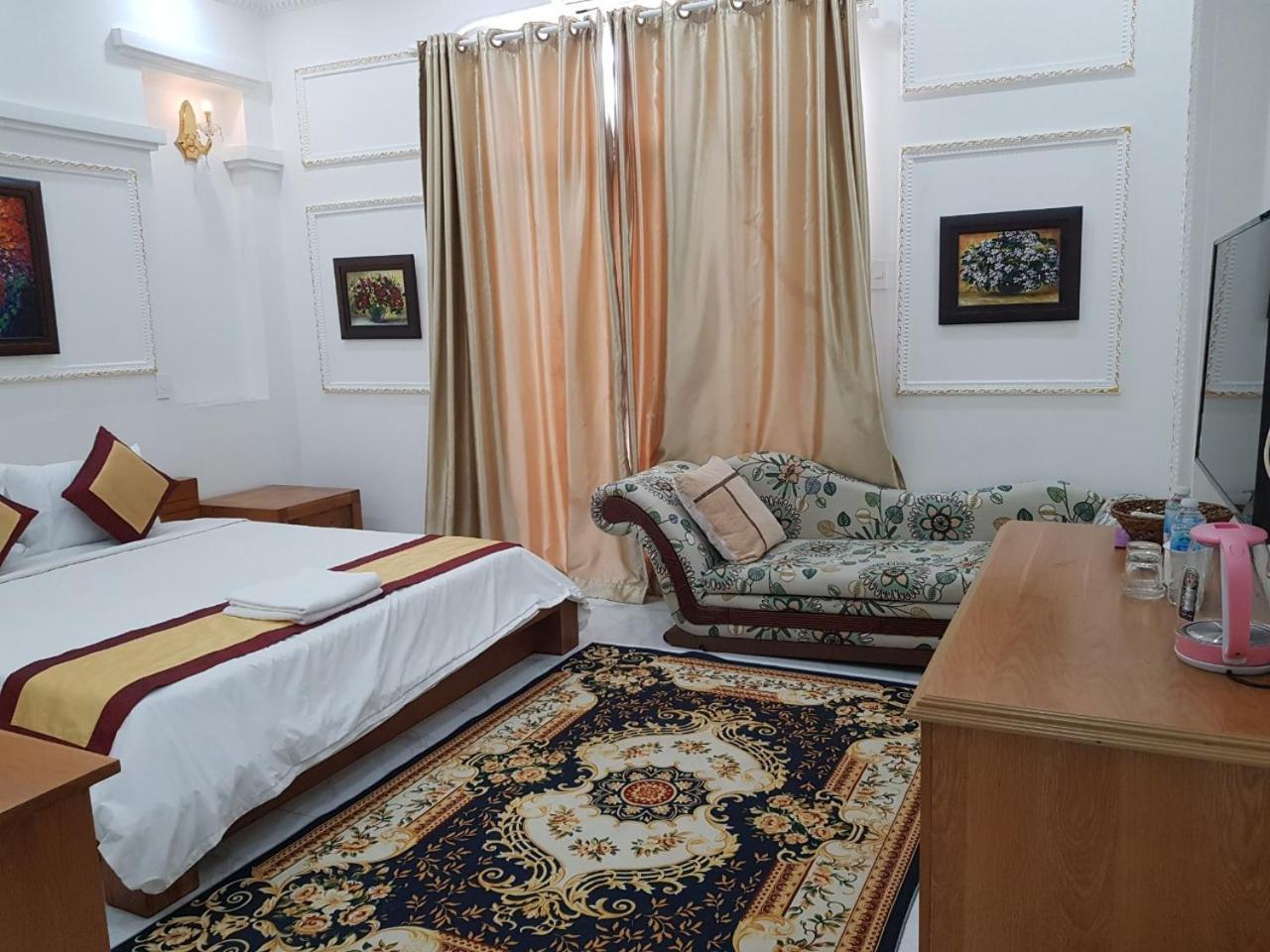Kim Cuong - Hotel Near Tan Son Nhat Airport โฮจิมินห์ซิตี้ ภายนอก รูปภาพ