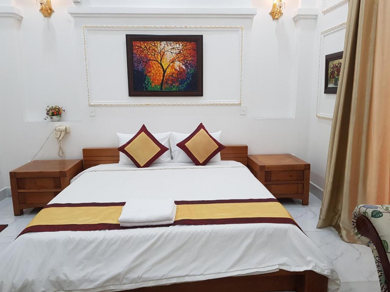 Kim Cuong - Hotel Near Tan Son Nhat Airport โฮจิมินห์ซิตี้ ภายนอก รูปภาพ